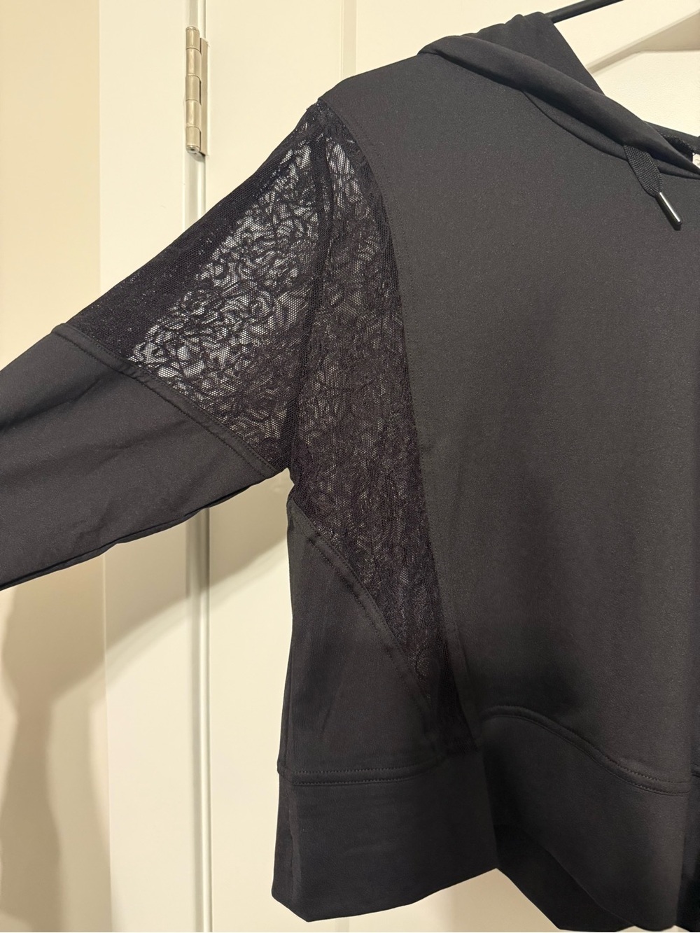 NWT Gottex Black Feminine Lace-Panel Hoodie - Picture 2 of 7